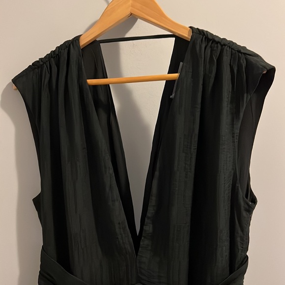 NWTS SUNDAY IN BROOKLYN PLUNGE SIDE-SLIT DRESS (L) - Picture 9 of 15